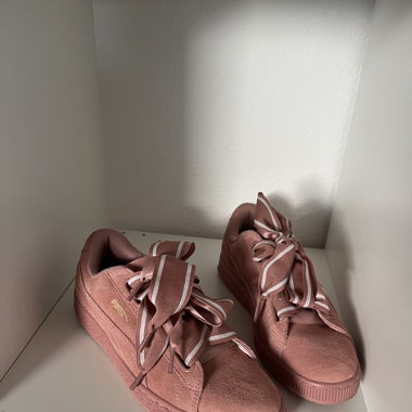 Puma Sneakers