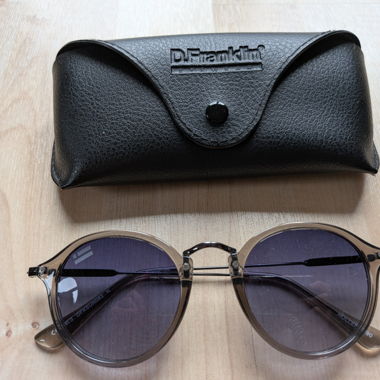 D.Franklin lunettes de soleil rondes avec étui