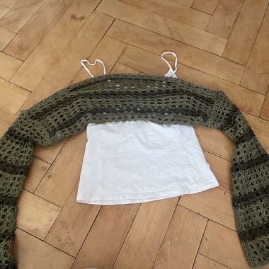 Top in crochet verde