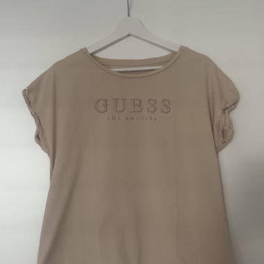 T-shirt Guess rosa pallido
