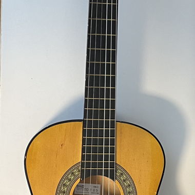 Chitarra acustica classica in legno
