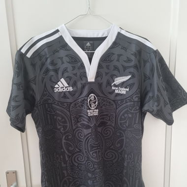 New Zealand All Black jersey / size L