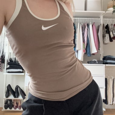 Débardeur Nike taupe