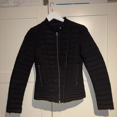 Guess Daunenjacke