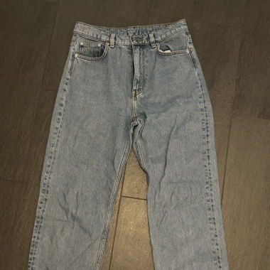Blue Mom Jeans 