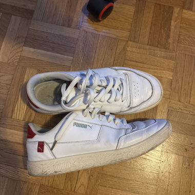 White low Puma sneakers