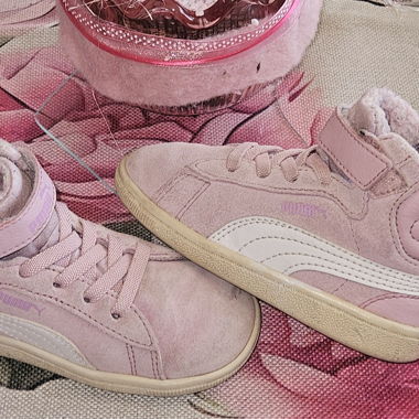 Baskets enfants Puma EUR 24 rose