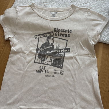 Brandy Melville ,Electric Circus‘ Shirt