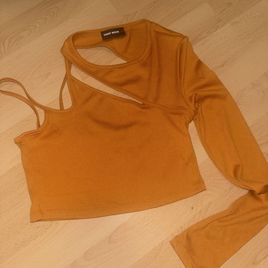 Oranges One-Shoulder Longsleeve Top
