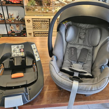 Babyschale Cybex Anton 5 & Cybex Anton Base 2-Fix