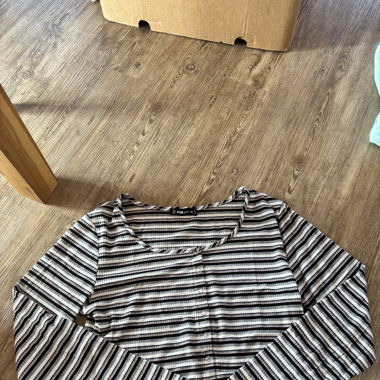Gestreifter Pullover