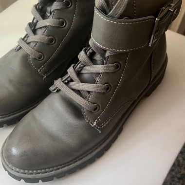 Bottes et chapeau