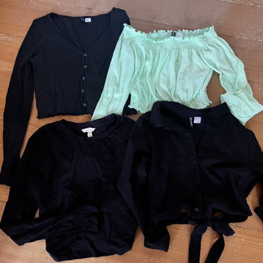 4 T-shirts courts