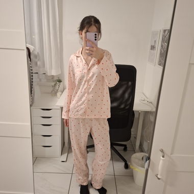 Pyjama rose avec des cœurs