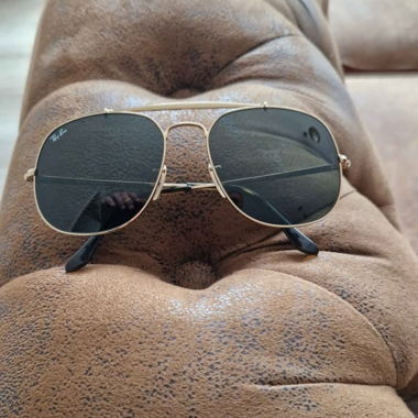 Ray-Ban Aviator Sunglasses