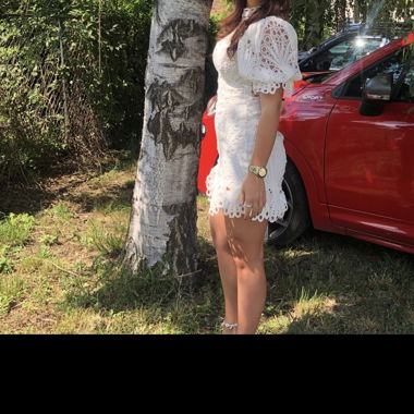 Weisses FashionNova Minikleid