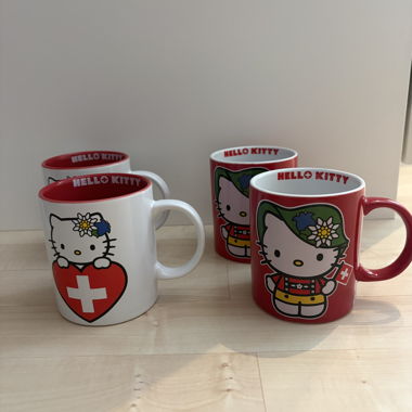 Lot de 4 tasses Hello Kitty
