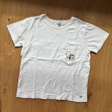 T-Shirt mit süssem Detail