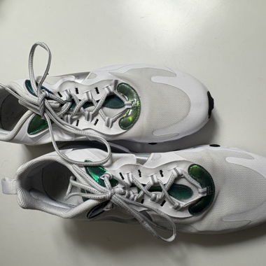 Nike Air Max React Sneaker weiss Gr. 45