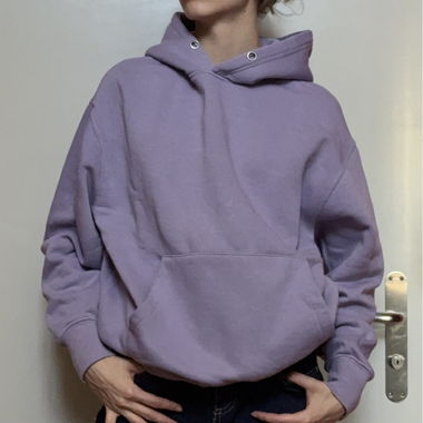 Lila Kapuzenpullover ohne Print