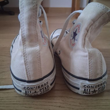 Rosa Converse