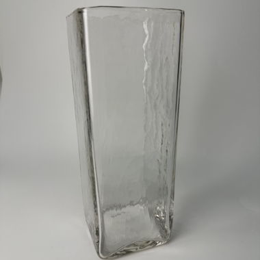 Rechteckvase aus geblasenem und gegossenem Glas