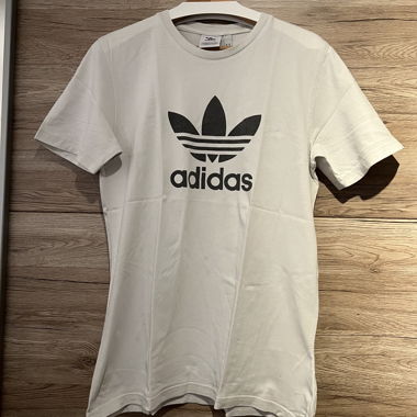 Adidas T-Shirt (Grösse M)