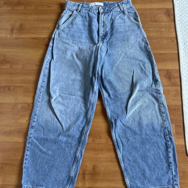 Wide Mom Jeans in Light Blue
