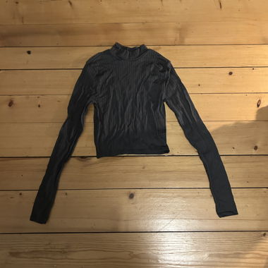 Thin sweater