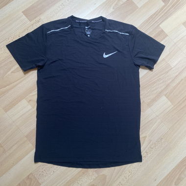 T-shirt da corsa Nike