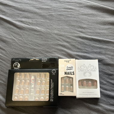 Press On Nails (french)