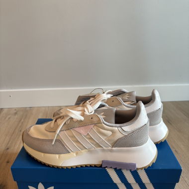 Adidas Sneaker