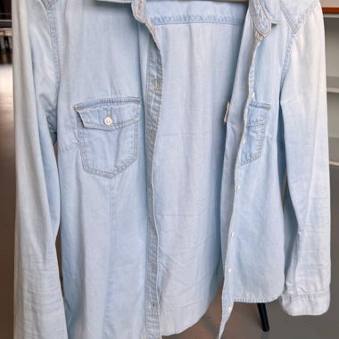 H&M Divided light blue denim shirt size 40