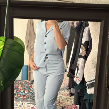 Pantalon bleu ciel 