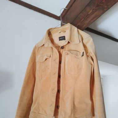 Beige Jacke
