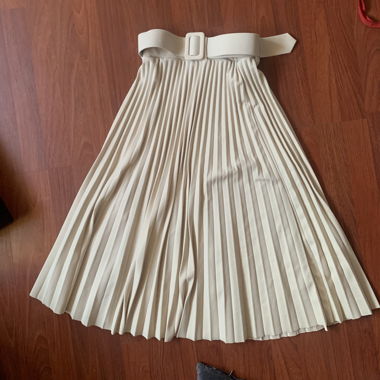 Pleated skirt