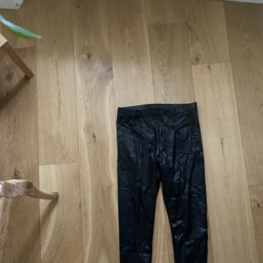 Ledetleggins