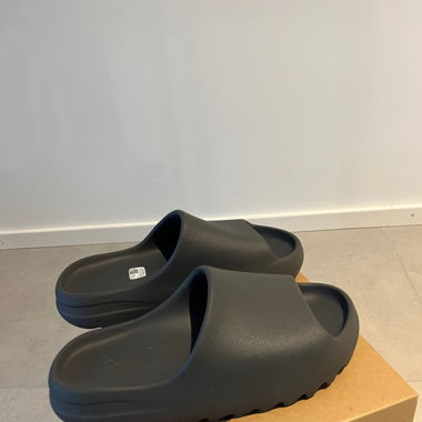adidas Yeezy Slide Slate Grey