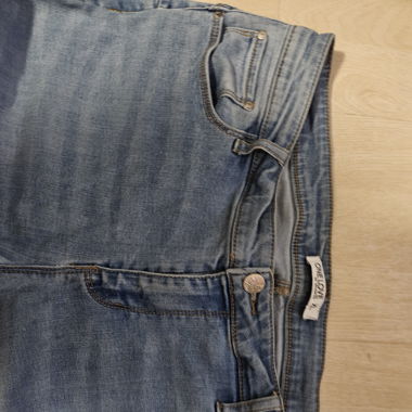Skinny jeans