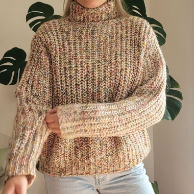 Mehrfarbiger Strickpulli