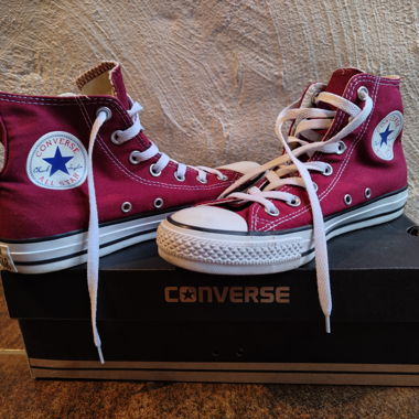 Converse Chuks