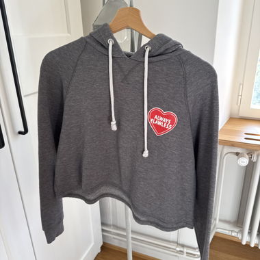 Grauer Crop Hoodie