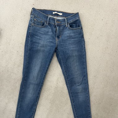 Levis 710 Super Skinny Size 26