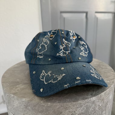 Cappellino in denim con strass