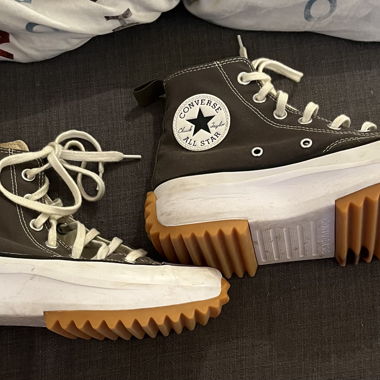 Converse Run Star Hike