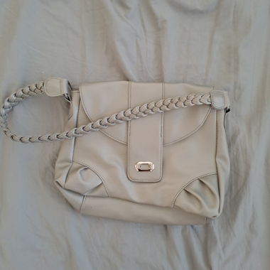 Beige handbag with cute silver detail