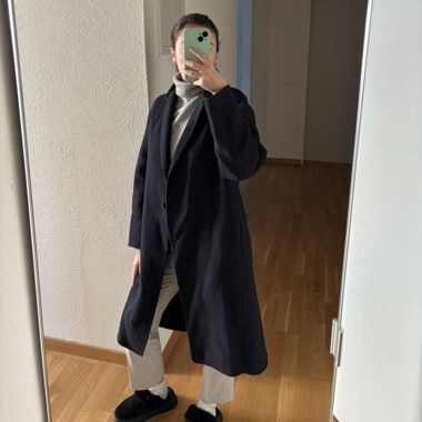 Cappotto lungo in lana blu navy UNIQLO