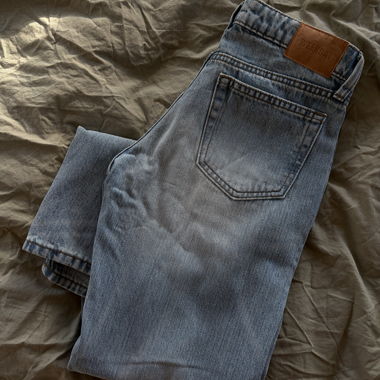 Weekday Jeans Stile: Arrow Low Straight Jeans
