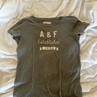 T-shirt Abercrombie & Fitch