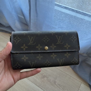 Louis Vuitton Monogram Wallet 